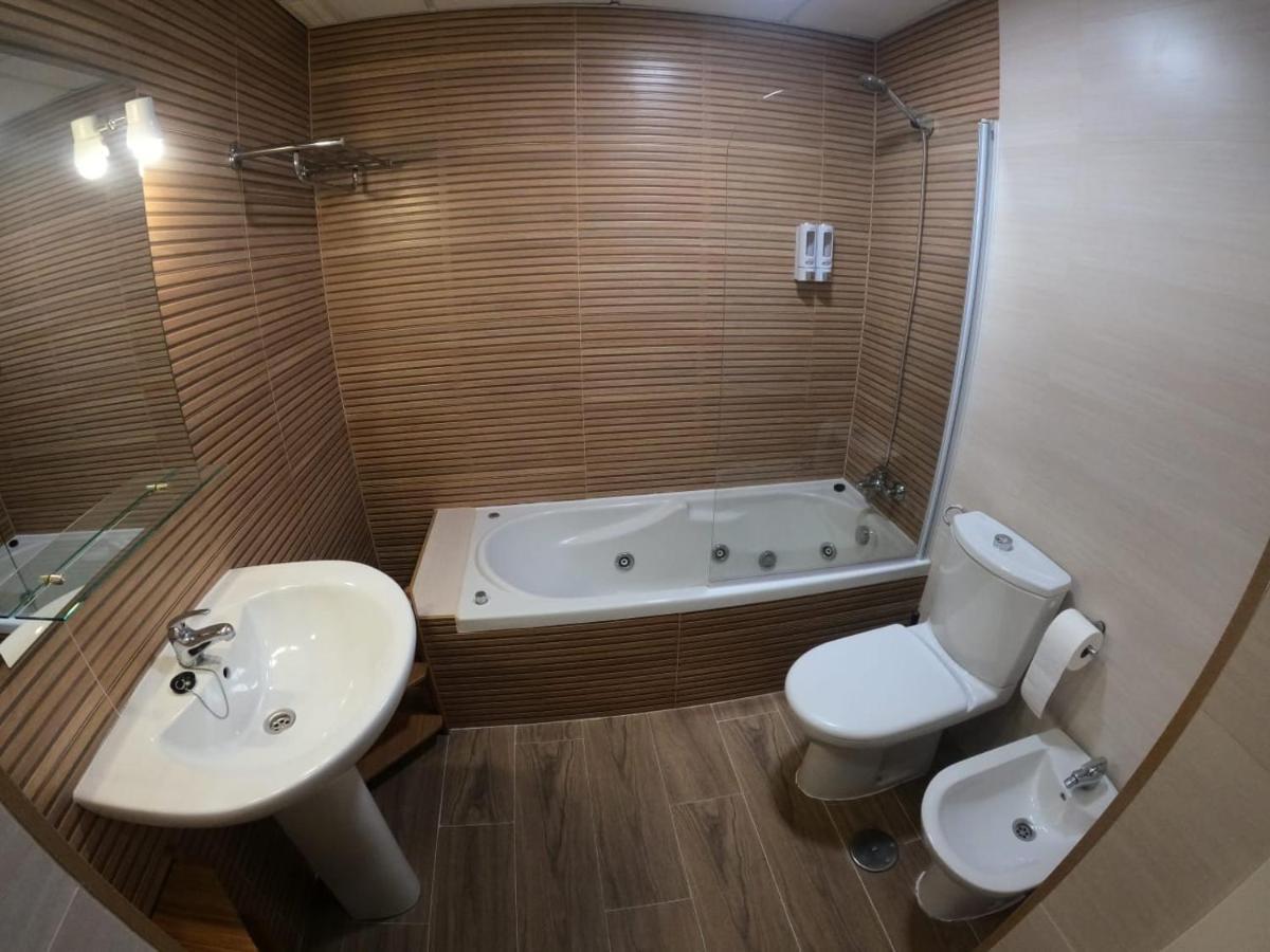 Apartamento Faro12 Playa & Piscina & Parking Privado Benalmádena Exterior foto
